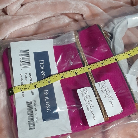NWT Dooney & Bourke double Zip crossbody Fuschia - Picture 6 of 10